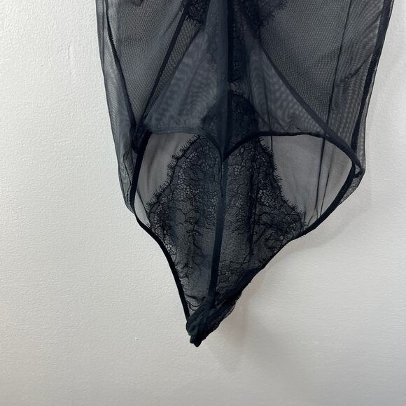 Victoria's Secret Black L Lace Plunge Teddy Floral Underwired V-Wire Halter Neck - Picture 6 of 9